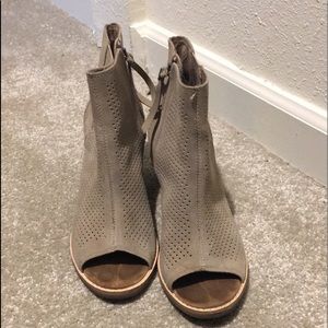 Toms Booties